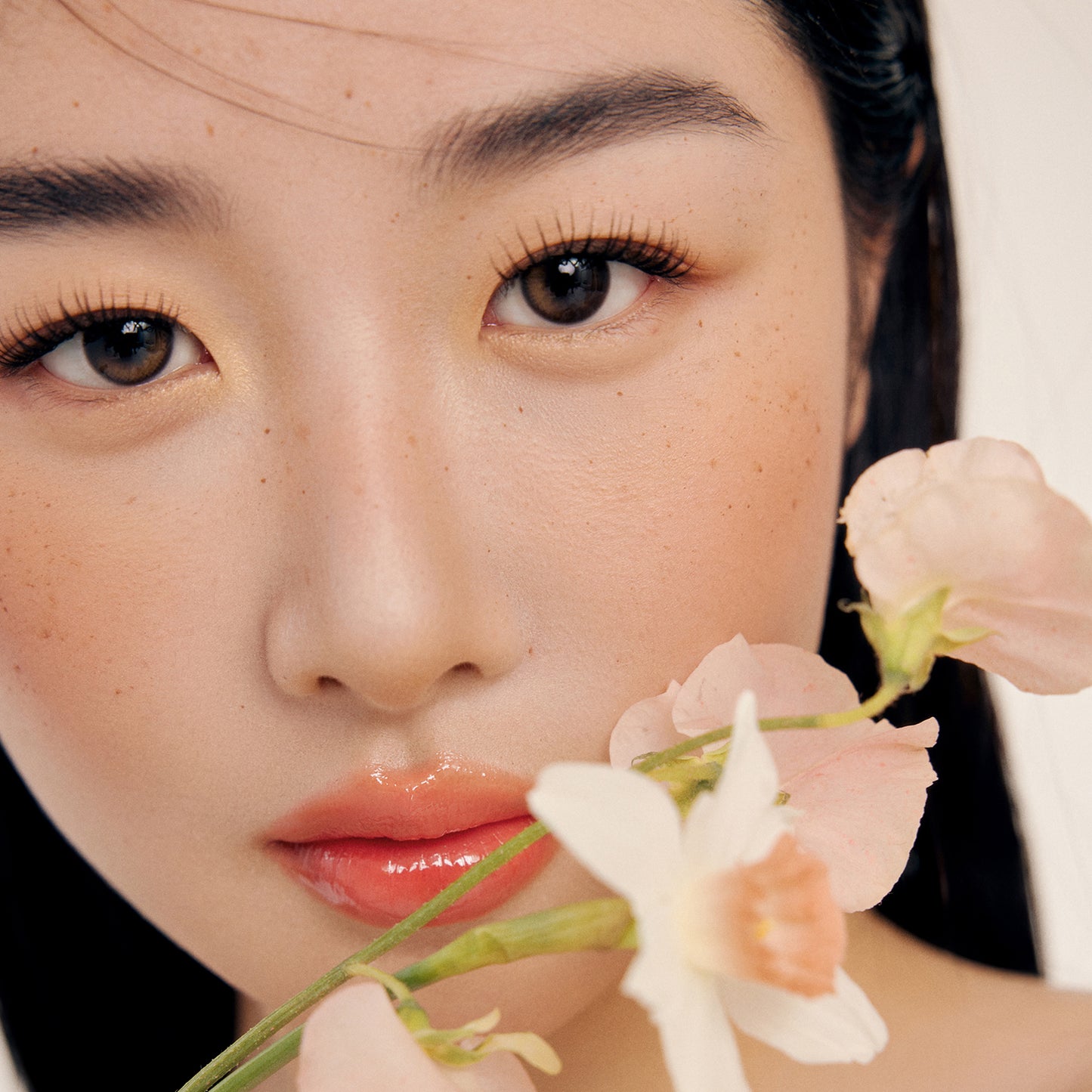 Pinate Glowing Bloom Lip Stain - 02 Neutral Coral